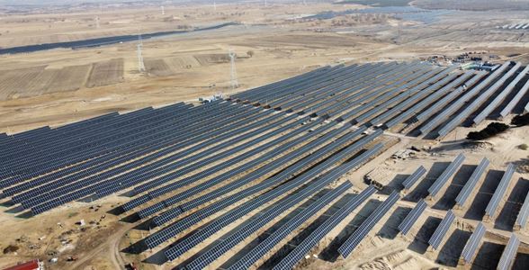 御道口鎮(zhèn)神源三復興地村300MW牧光互補光伏發(fā)電項目