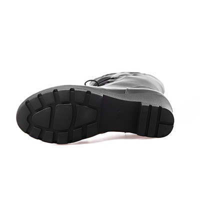 一點(diǎn)紅鞋業(yè)